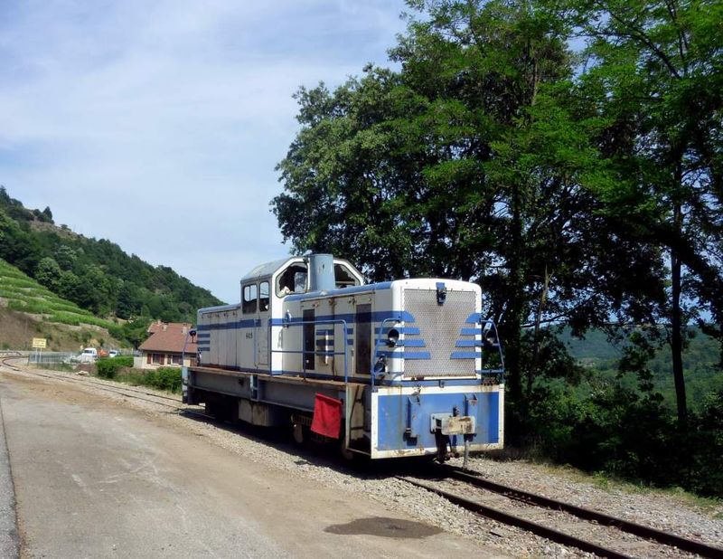 17-05-11 TRAVAUX DE VOIE AUX ETROITS